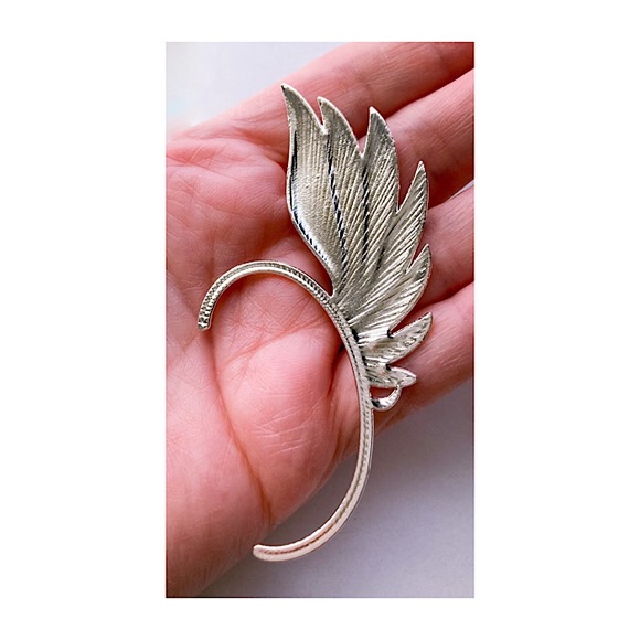Women Unisex Single Left Ear Cuff Earring 1 Piece Feathered Metal Gold Tone NWOT - Picture 3 of 5